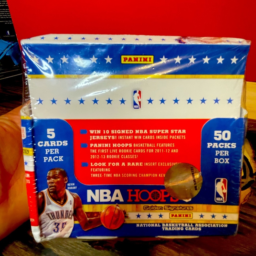 2012-13 NBA Hoops International Box